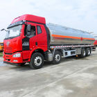 CA5310GYYP63K2L6T4E4 Xe tải chở dầu 8x4 / Xe chở dầu 28000L với vật liệu thép 4 - 6 mm