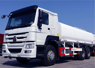 Xe tải chở dầu 6X4 336HP 20CBM màu trắng có vòi phun nước ZZ1257N4641W