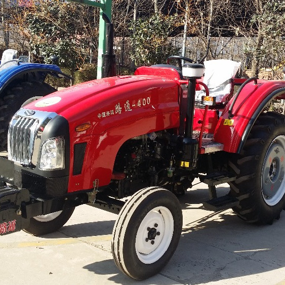 4 bánh xe lái xe nông nghiệp thiết bị nông nghiệp Máy kéo nhỏ thực hiện 36.8kw LYH404