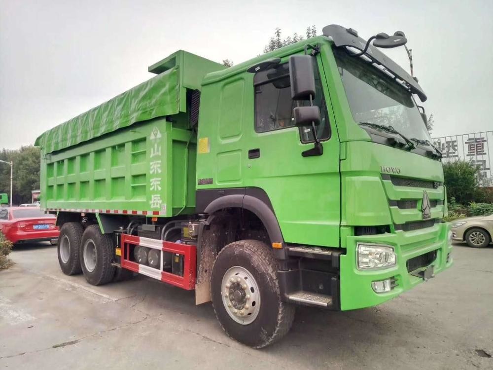 Màu xanh lá cây 10 bánh xe RHD 20 tấn Dump Truck SINOTRUK thương hiệu với Đức ZF8118 chỉ đạo