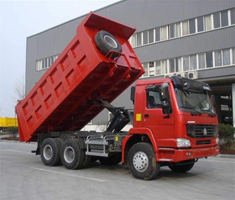 Red SINOTRUK Euro II Mining Dump Truck Với Φ420mm đơn tấm khô ly hợp
