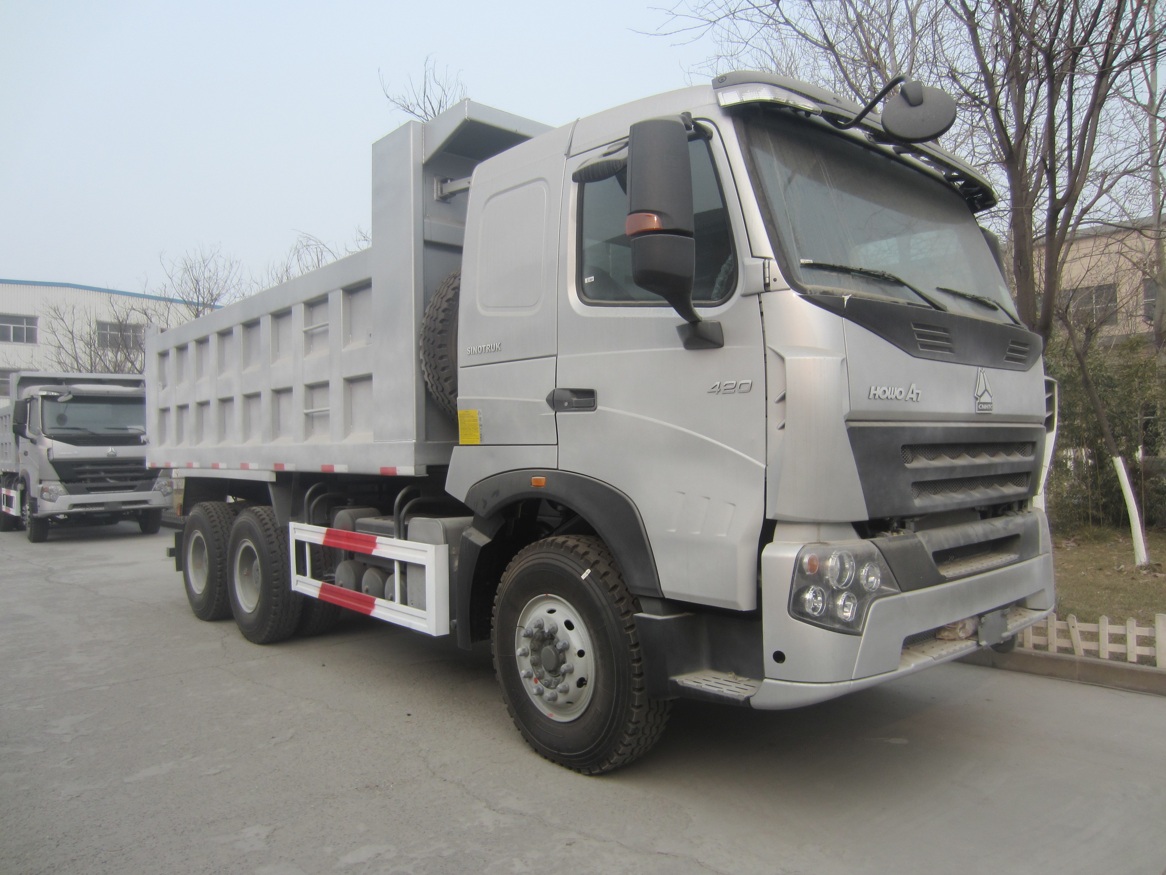 Xe tải tự đổ hạng nặng HOWO A7 6X4 420Ps với 10 bánh 420hp Động cơ / điều hòa không khí Xe tải