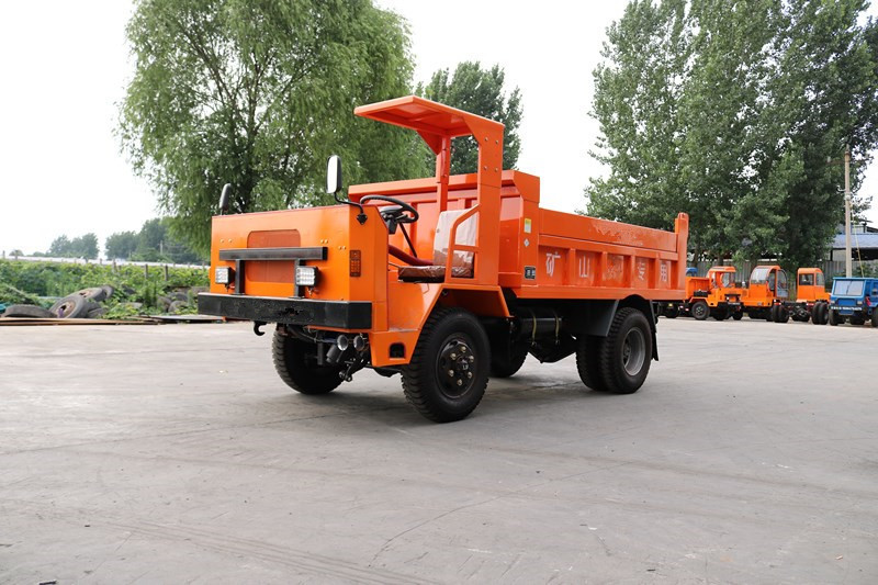 CCC ngầm khai thác xe tải tự đổ 4x4 với động cơ và máy lọc khí thải Yunnei 490