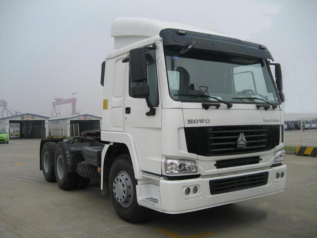 Màu trắng 6X4 10 bánh xe máy kéo Xe tải 371Hp Diesel Loại nhiên liệu Euro 3