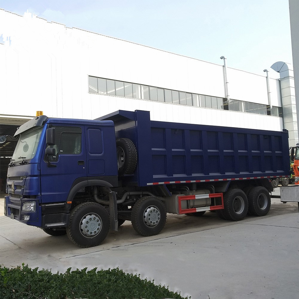 ZZ3317N4667A Xe tải tự đổ hạng nặng với cabin HW76 và động cơ WD615.47