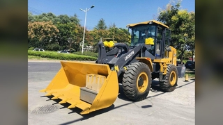 Công suất tải trọng của máy xúc lật mạnh mẽ