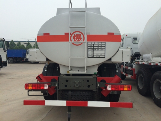 SINOTRUK HOWO 28000L RHD xe tăng 8x4 6x4 Động lực 12 lốp xe