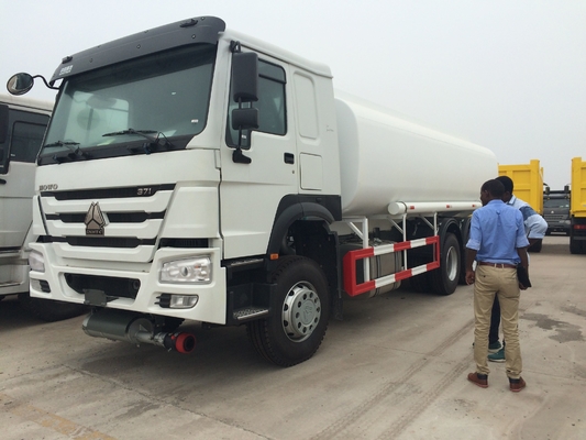 SINOTRUK HOWO 28000L RHD xe tăng 8x4 6x4 Động lực 12 lốp xe