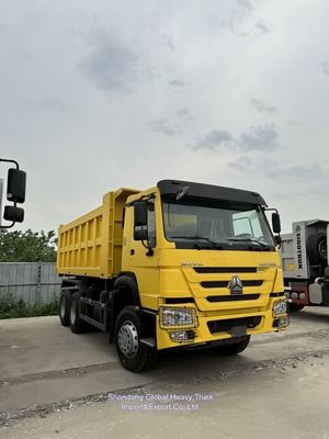 Sinotruck HOWO 25t-100t 8*4 Dầu diesel vận chuyển đã qua sử dụng Xe tải giao hàng 12 bánh xe tải