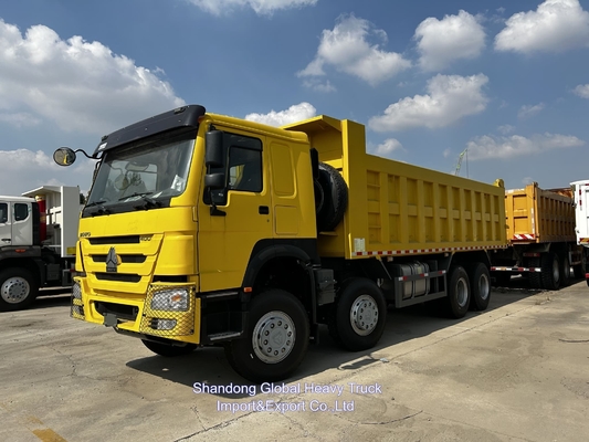 Sinotruck HOWO 25t-100t 8*4 Dầu diesel vận chuyển đã qua sử dụng Xe tải giao hàng 12 bánh xe tải