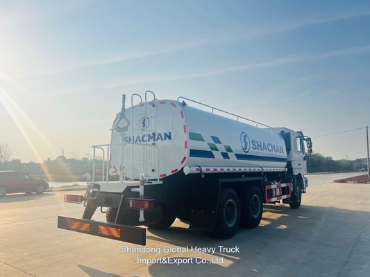 Sinotruk 3000 lít Tàu chở nước xe xả nước để vận chuyển nước và làm sạch đường