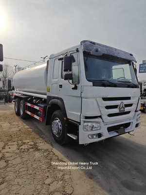 Dongfeng Sinotruck HOWO Shacman Công việc nặng 18000L Xe tải xăng nước