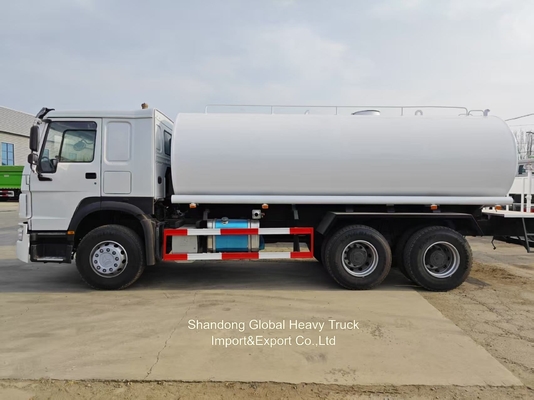Động cơ diesel Sinotruck HOWO 6X4 336HP HOWO 10 Lốp xe 20000 lít Máy phun nước xe tăng