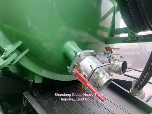 Giá nhà máy 8*4 380hp Xe hút nước thải Dongfeng Chassis 18000L Tank