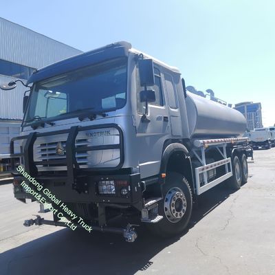 HOWO 6 × 4 Xe tải bể nước 20000 lít Xe tải phun nước với bể chống ăn mòn