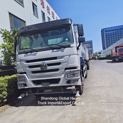 Xe bồn chở nước 8000L với bồn thép carbon và bơm tự mồi cho vệ sinh đô thị