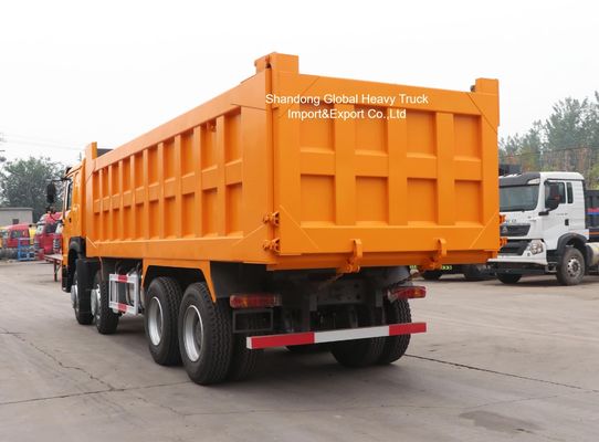 Xe tải tự đổ HOWO 8 × 4 với động cơ 420 mã lực và khung gầm hạng nặng cho hoạt động khai thác mỏ ở Tanzania