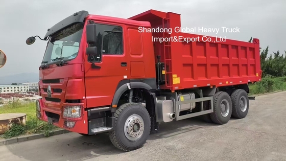 Xe tải đổ rác hạng nặng HOWO với khung gầm thép tăng cường hình U và hệ thống thủy lực nâng phía trước HYVA