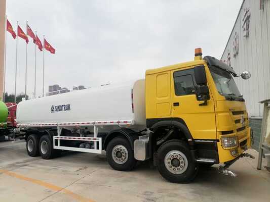 Sinotruk HOWO 8 × 4 Drive Wheel Truck Tanker nước với bình thép carbon và 10 mét khối dung lượng