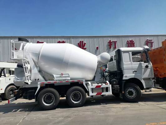 Được sử dụng HOWO 6X4 xe tải trộn bê tông với 12m3 Capacity, 30T tải trọng và 300-400hp mã lực tối đa