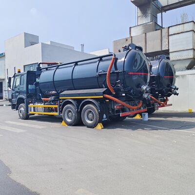 HOWO 15CBM Truck hút nước thải chân không với bánh xe lái 6 * 4 và xả lấp thủy lực để làm sạch bể phân hủy