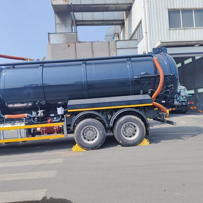 HOWO 15CBM Truck hút nước thải chân không với động cơ 266HP và ổ 6 × 4 để làm sạch bể bẩn