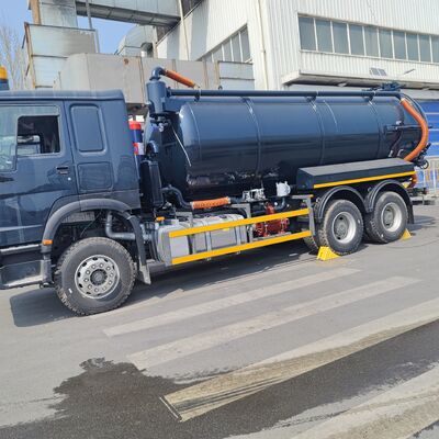 HOWO 15CBM Truck hút nước thải chân không với loại ổ 6 × 4 và công suất động cơ 266HP để làm sạch chất thải đô thị và công nghiệp