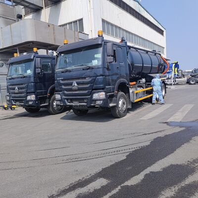 HOWO 15CBM Truck hút nước thải chân không với loại ổ 6 × 4 và động cơ 336HP để làm sạch bể phân hủy và vận chuyển bùn
