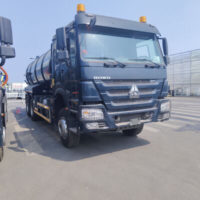 HOWO 15CBM Truck hút nước thải chân không với 371 mã lực và bánh xe lái 6 × 4 để làm sạch chất thải công nghiệp