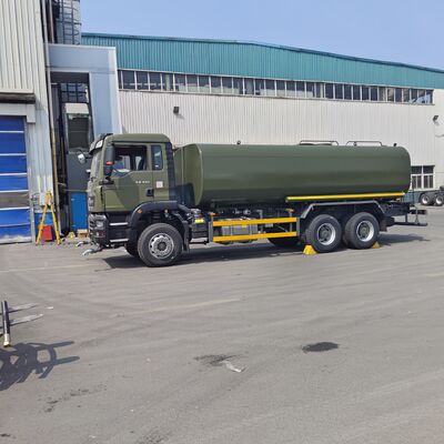 HOWO TX 6 × 4 xe tải chứa nước với tải trọng 20T tiêu chuẩn khí thải Euro 2 và khu vực phun > 16m để kiểm soát bụi và làm sạch đô thị