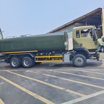 HOWO TX 6 × 4 Xe tải bể nước với 15-20 CBM Capacity và bơm nước áp suất cao để kiểm soát bụi và tưới tiêu