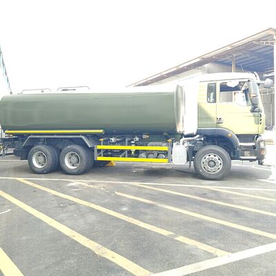 Xe tải thùng nước HOWO TX 6 × 4 dành cho Ghana Đường phun kiểm soát bụi Thủy lợi Làm sạch và xây dựng thành phố Sử dụng