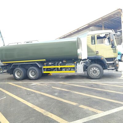 Xe tải thùng nước HOWO TX 6 × 4 có tải trọng 20T để khử bụi đường và làm sạch thành phố
