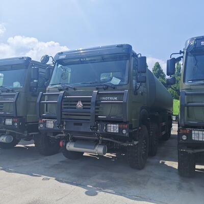 HOWO 8 × 8 50.000L xe tải chứa nhiên liệu với động cơ 371HP và 8 × 8 toàn bánh lái cho vận chuyển nhiên liệu hạng nặng