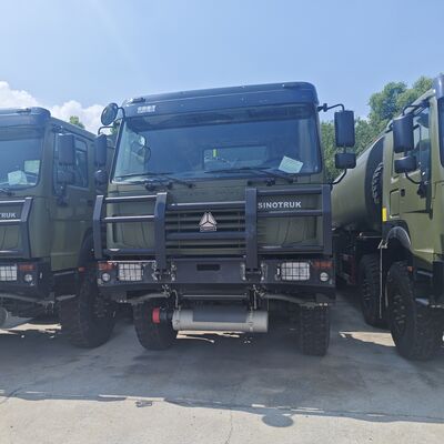 HOWO 8 × 8 45,000L xe tải chứa nhiên liệu với động cơ 371HP và 8 × 8 toàn bánh lái cho vận chuyển nhiên liệu hạng nặng