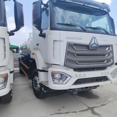 HOWO NX 6×4 CNG Fuel Tank Truck với động cơ 400HP và tải trọng 20T cho vận chuyển diesel và xăng