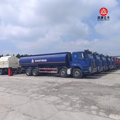 Xe bồn chở nhiên liệu HOWO NX 8x4 30000L Xe bồn dầu diesel hạng nặng cho thị trường Tanzania
