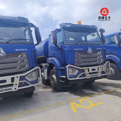 Xe bồn chở nhiên liệu HOWO NX 8x4 30000L Xe bồn dầu diesel hạng nặng cho thị trường Châu Phi