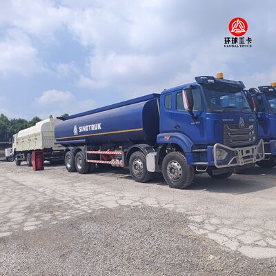Xe bồn chở nhiên liệu HOWO NX 8x4 30000L Xe bồn dầu diesel hạng nặng cho thị trường Châu Phi
