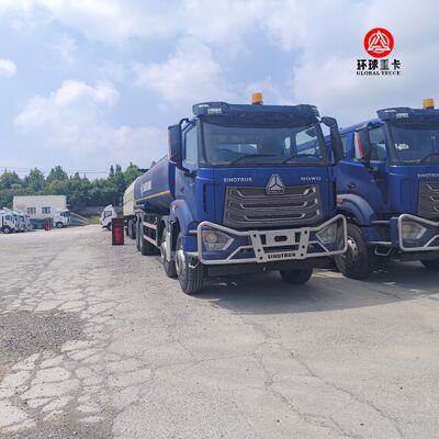 Xe bồn chở dầu HOWO NX 8x4 30000L Xe bồn chở dầu hạng nặng cho thị trường Nigeria