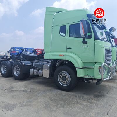Đầu kéo hạng nặng Sinotruk HOWO NX 400HP 6x4 dùng để vận chuyển sơ mi rơ moóc
