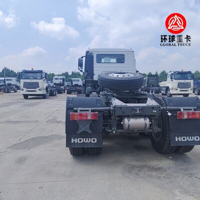 Xe đầu kéo HOWO NX 6x4 mới 100% với động cơ Diesel 371HP dùng để vận chuyển hàng hóa nặng