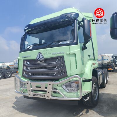 Xe đầu kéo HOWO NX 6x4 mới 100% với động cơ Diesel 371HP dùng để vận chuyển hàng hóa nặng