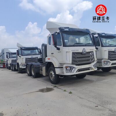 Xe đầu kéo HOWO NX 6x4 mới 100% với động cơ Diesel 371HP dùng để vận chuyển hàng hóa nặng