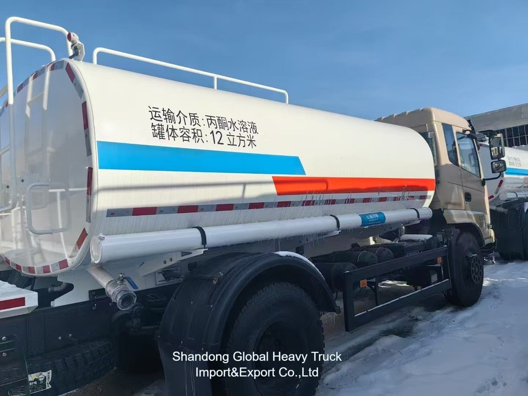 Giá xe tải xăng nước cho xe tải phun nước 6X4, xe tải xăng phun nước Shacman xe tải xăng nước