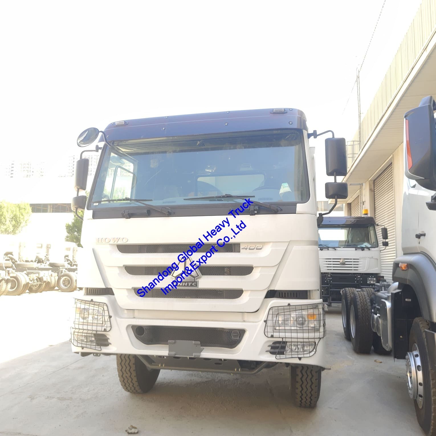 Sinotruk chất lượng cao HOWO xe tải đổ rác sử dụng LHD / Rhd Diesel 400 mã lực 6X4 xe tải đổ rác