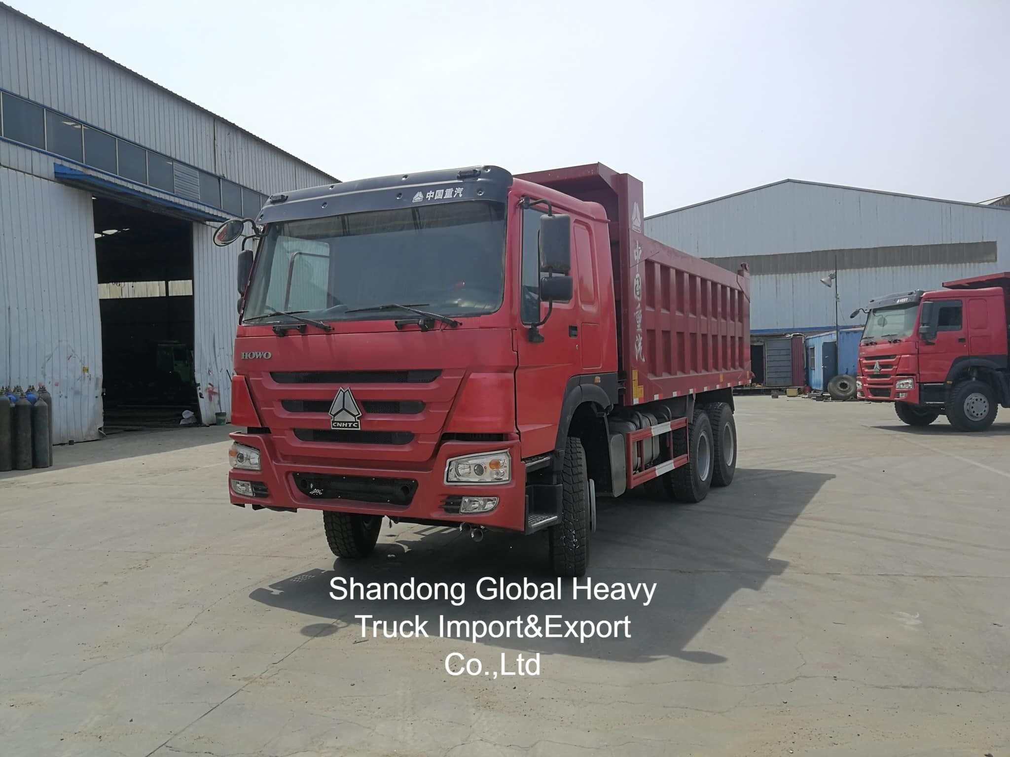 Máy bán cũ HOWO Màu đỏ 380hp/400hp Dump Truck In Stock