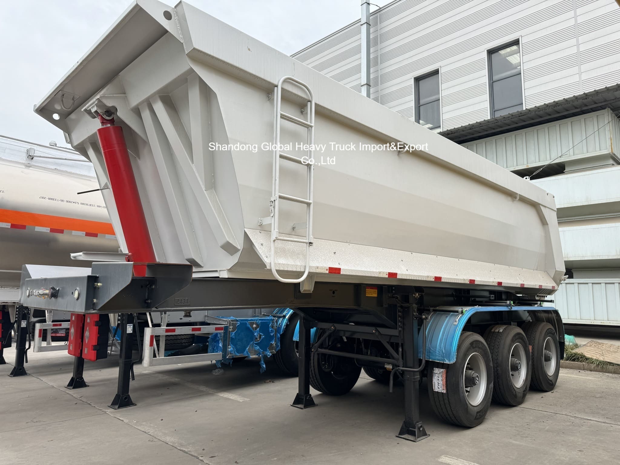 3 trục thép bán treo kéo 95000kg dung lượng tải