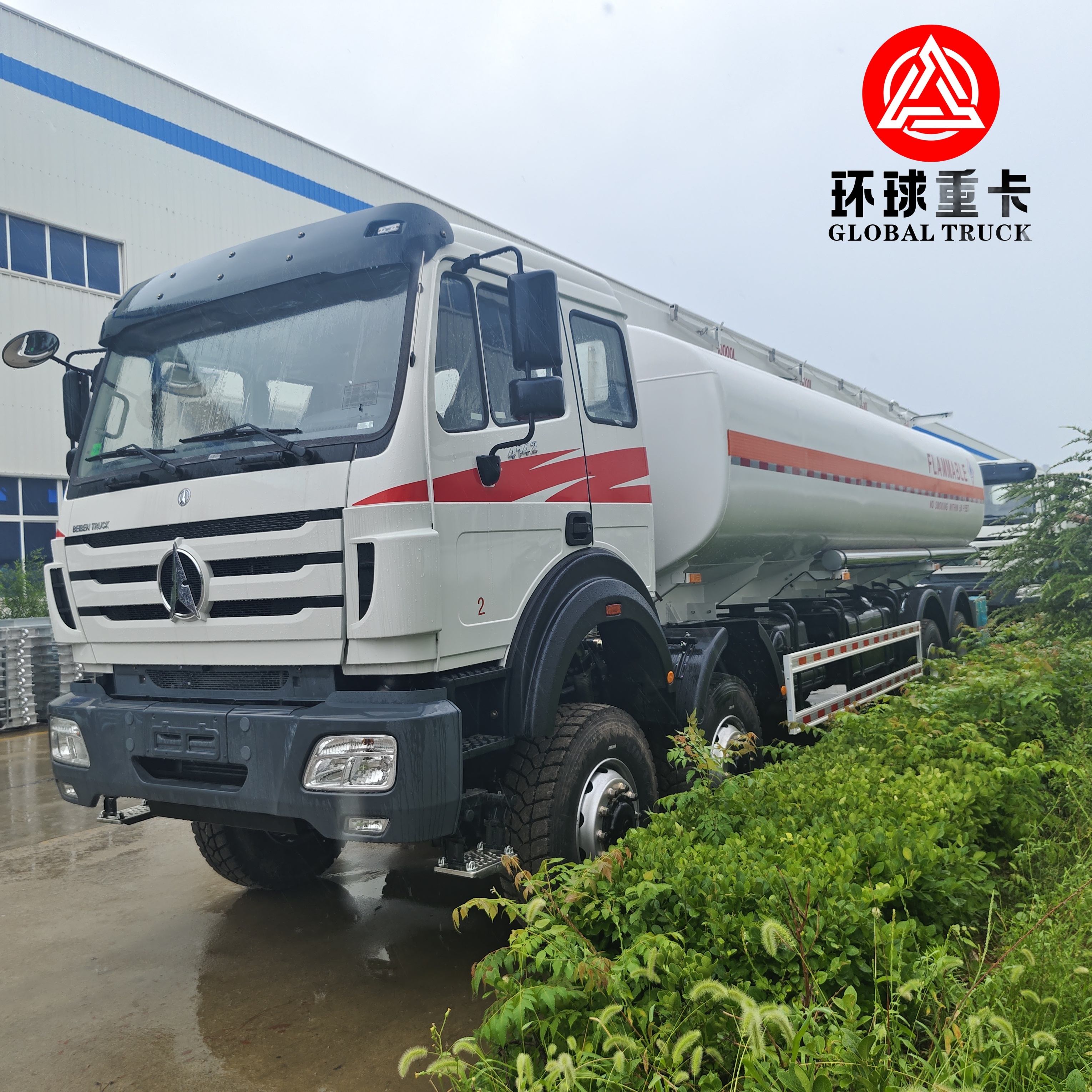 Beiben 8x8 35000L Heavy Duty Mining Fuel Tanker Truck cho vận chuyển dầu diesel ở Congo