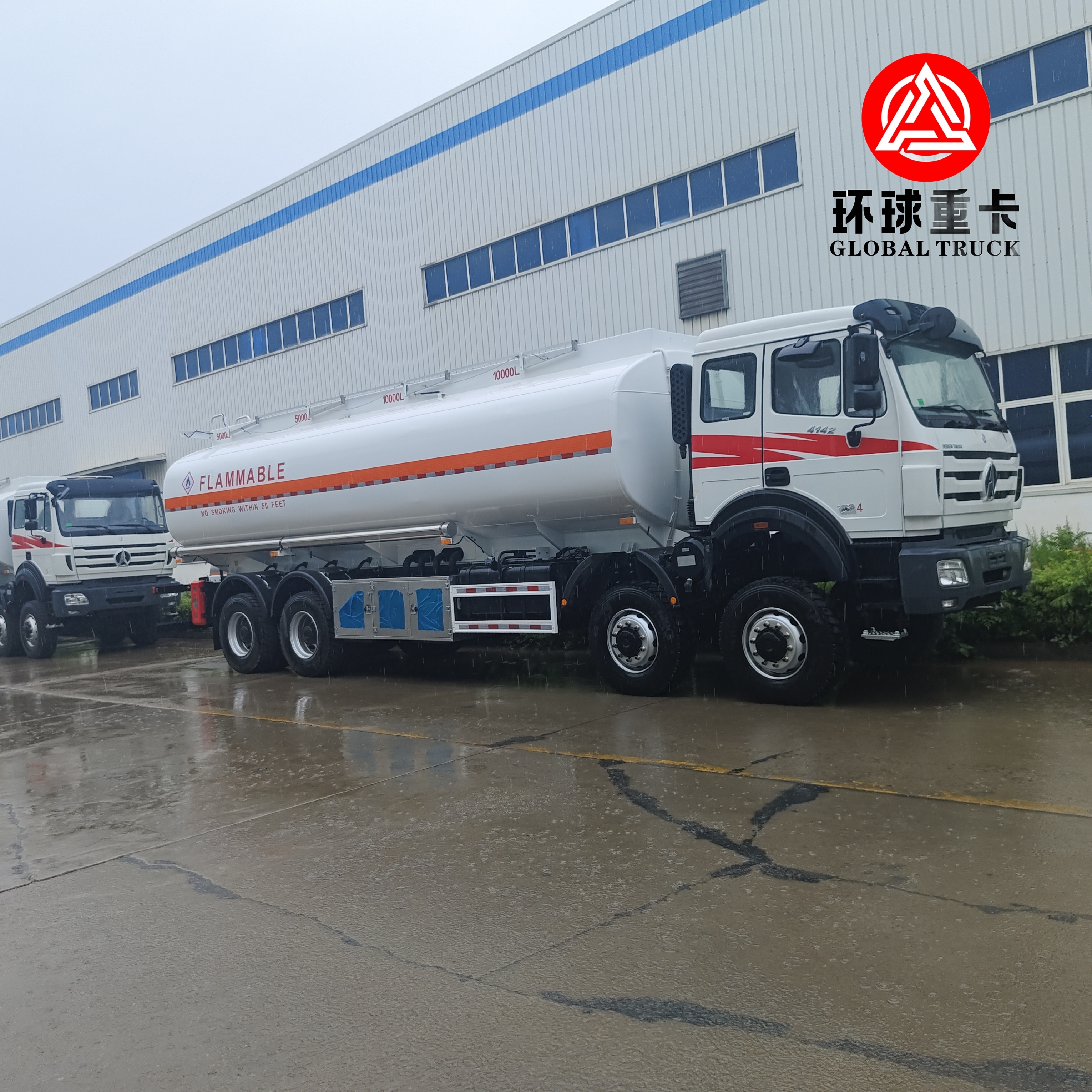 Beiben 8×8 35.000L Xe tải cung cấp nhiên liệu địa hình hạng nặng cho khai thác mỏ Congo